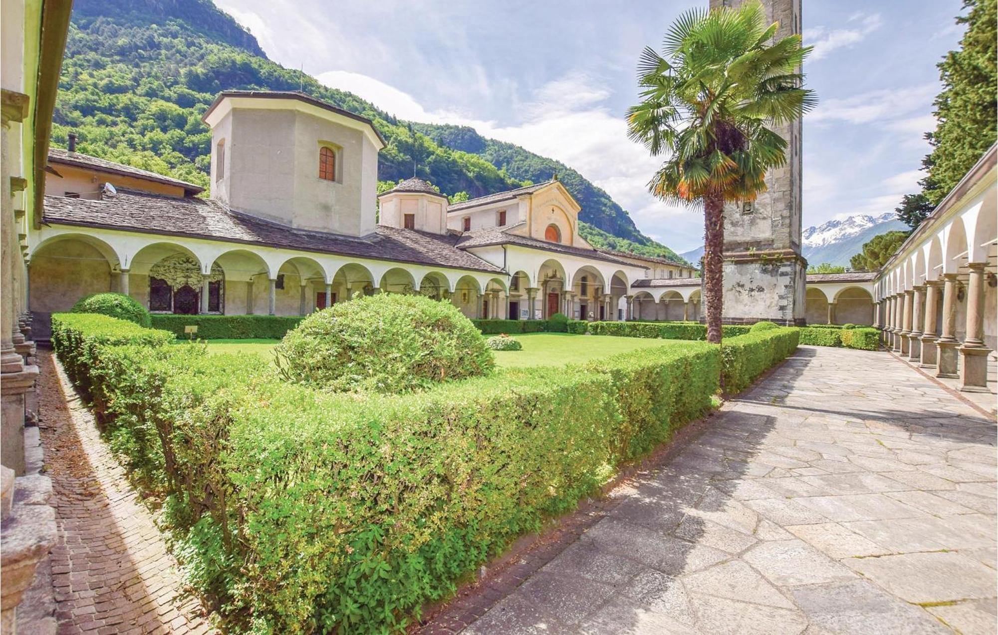Casa Capestalozzi Apartment Chiavenna Bagian luar foto